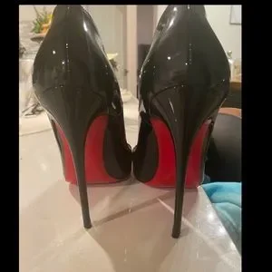 未使用 クリスチャン ルブタン So Kate 120 パテント 黒 37 Christian Louboutin So Kate 120 pumps for Women - Black in